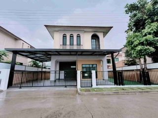 For sale 3 bedrooms house in Khlong Sam Wa, Bangkok