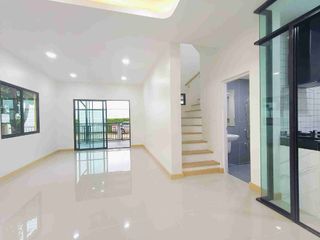 For sale 3 bedrooms house in Khlong Sam Wa, Bangkok