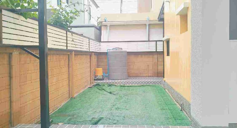 For sale 3 bedrooms house in Khlong Sam Wa, Bangkok