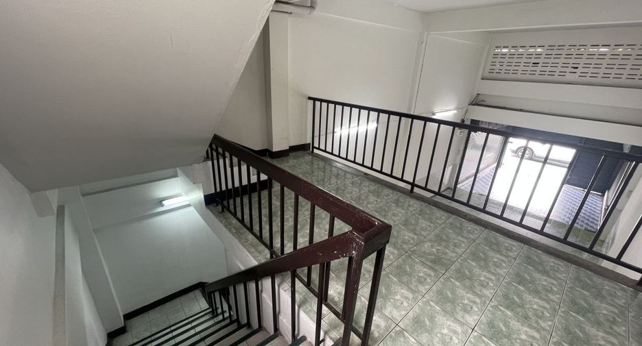 À vendre 2 chambres local commercial à Mueang Samut Prakan, Samut Prakan