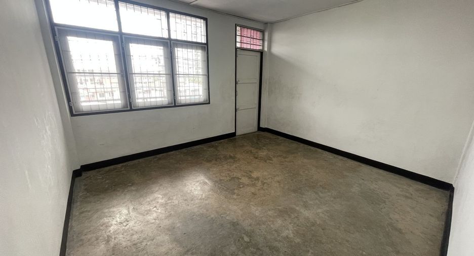 À vendre 2 chambres local commercial à Mueang Samut Prakan, Samut Prakan