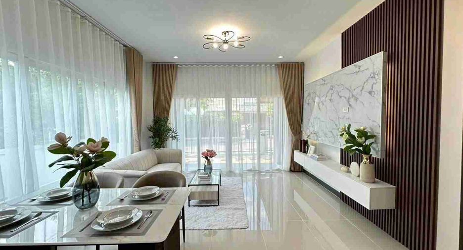 À vendre 4 chambres maison à Min Buri, Bangkok