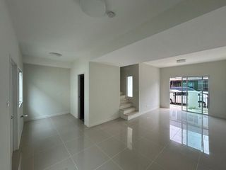 出售 1 卧室 联排别墅 在 Bang Bua Thong, Nonthaburi