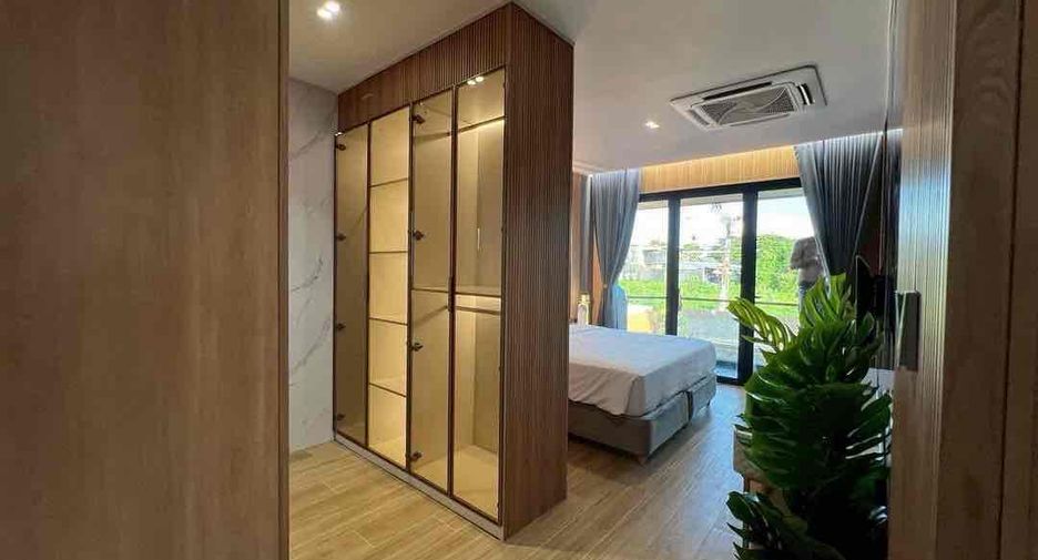 For rent 7 bedrooms villa in Jomtien, Pattaya