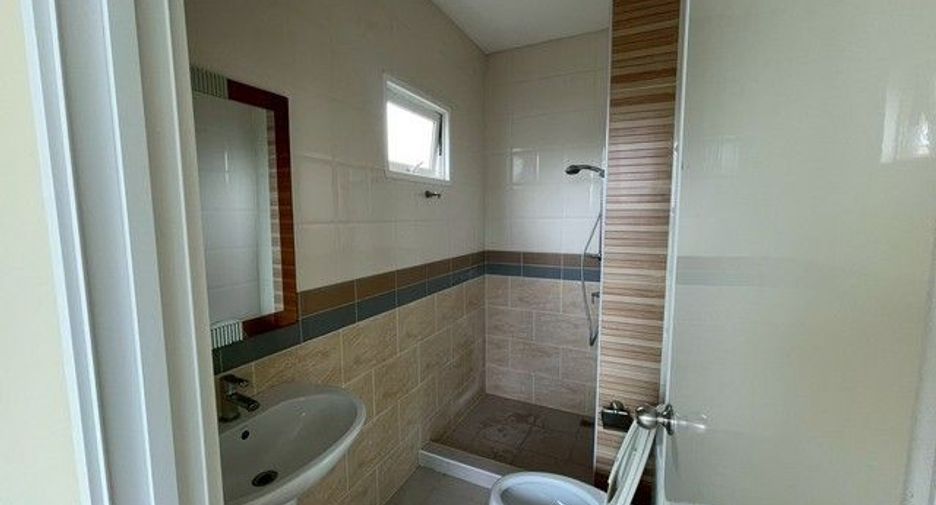 For sale 5 bedrooms townhouse in Bang Kruai, Nonthaburi