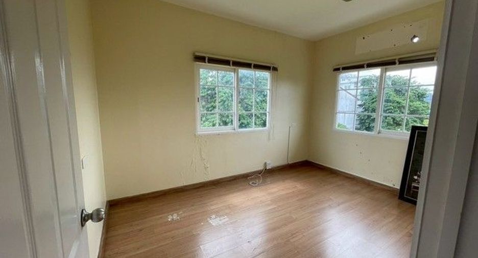 For sale 5 bedrooms townhouse in Bang Kruai, Nonthaburi