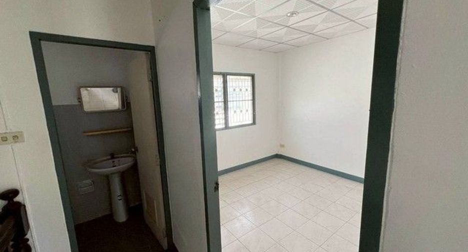 For sale 3 bedrooms townhouse in Bang Bua Thong, Nonthaburi
