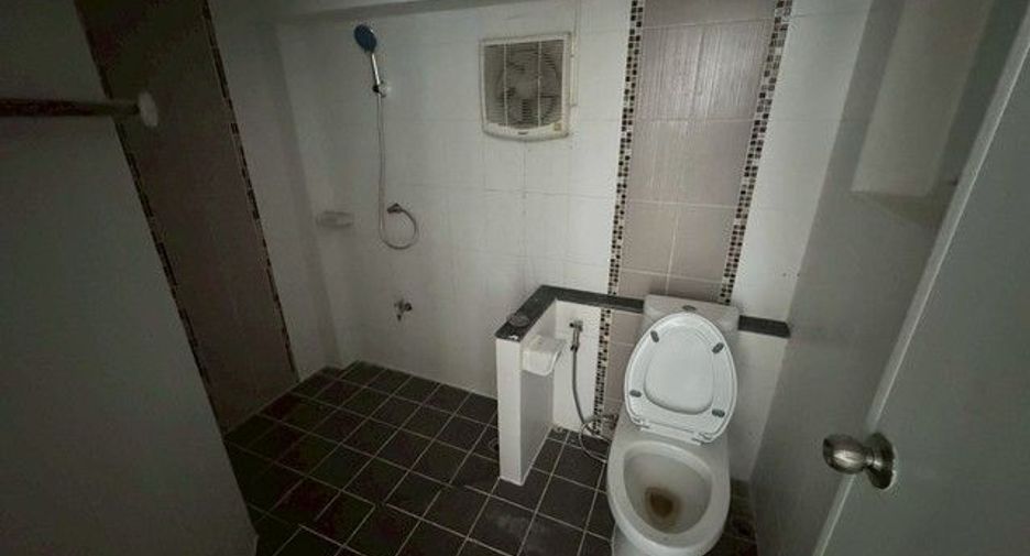 Reihenhaus zum Kauf mit 3 Zimmer in Bang Kruai, Nonthaburi