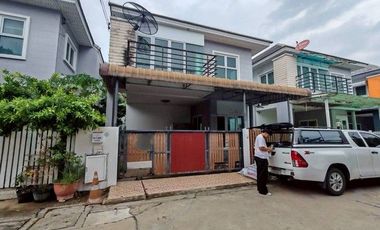 À vendre 3 chambres maison de ville à Bang Yai, Nonthaburi