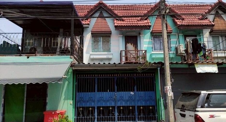 Reihenhaus zum Kauf mit 3 Zimmer in Bang Bua Thong, Nonthaburi
