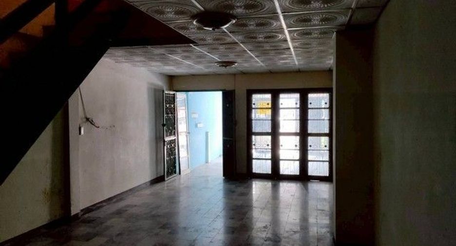 Reihenhaus zum Kauf mit 3 Zimmer in Bang Bua Thong, Nonthaburi