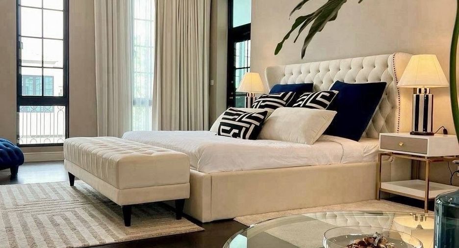 For rent and for sale 4 bedrooms house in Suan Luang, Bangkok