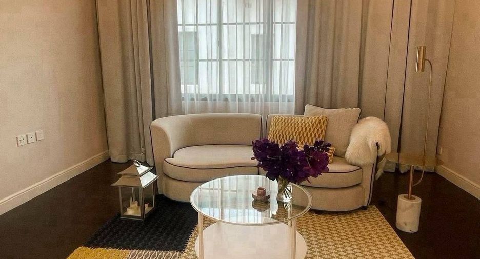 For rent and for sale 4 bedrooms house in Suan Luang, Bangkok