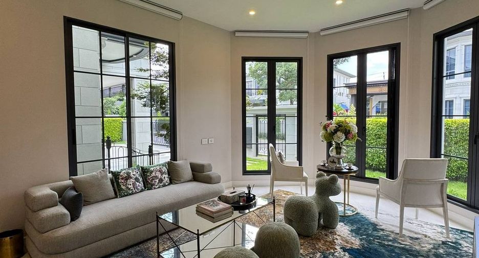 For rent and for sale 4 bedrooms house in Bang Kapi, Bangkok
