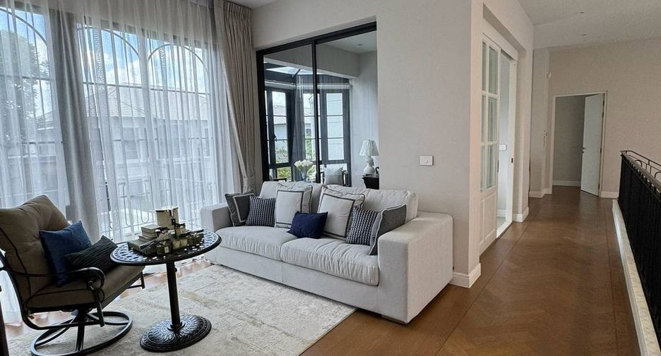 For rent and for sale 4 bedrooms house in Bang Kapi, Bangkok