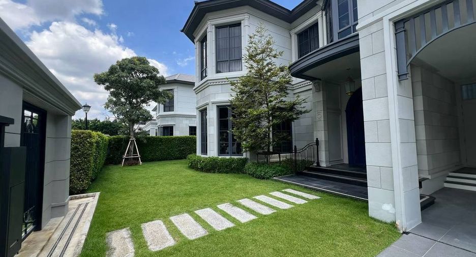 For rent and for sale 4 bedrooms house in Bang Kapi, Bangkok