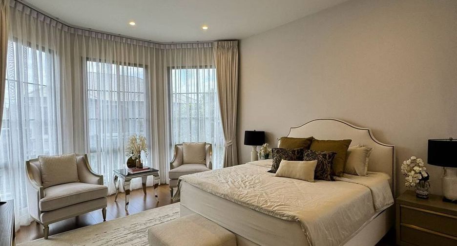 For rent and for sale 4 bedrooms house in Bang Kapi, Bangkok