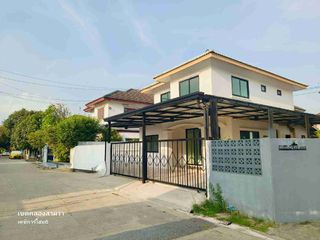 Casa en venta de 4 habitaciones en Khlong Sam Wa, Bangkok
