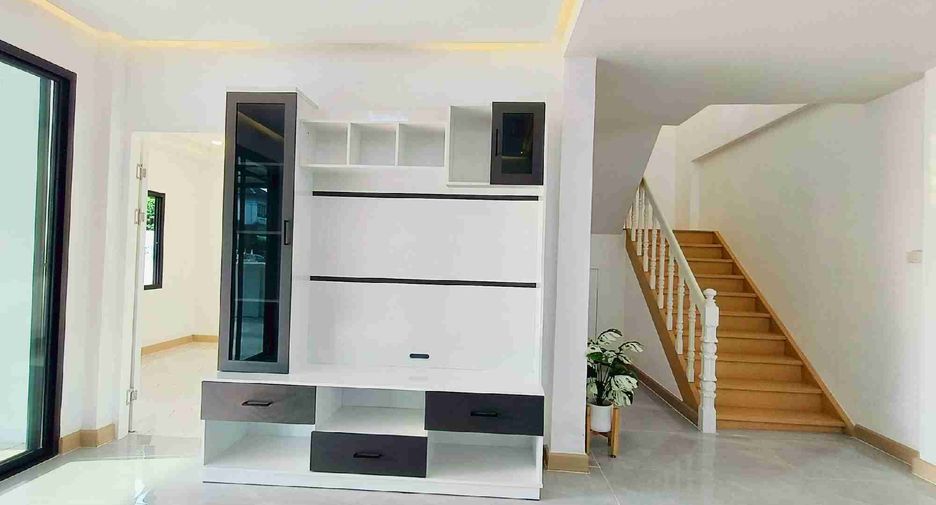 Casa en venta de 4 habitaciones en Khlong Sam Wa, Bangkok