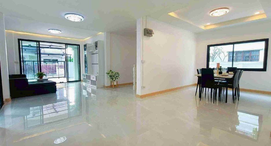 Casa en venta de 4 habitaciones en Khlong Sam Wa, Bangkok