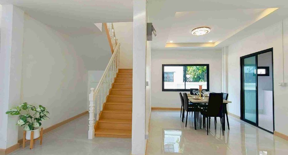 Casa en venta de 4 habitaciones en Khlong Sam Wa, Bangkok