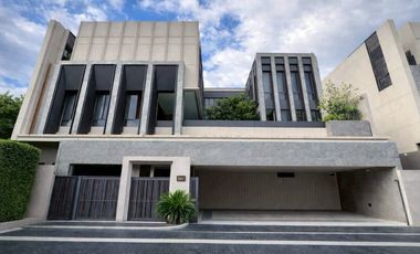 For rent and for sale 5 bedrooms house in Suan Luang, Bangkok