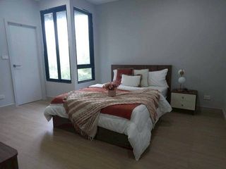 For rent 4 bedrooms house in Bang Khun Thian, Bangkok