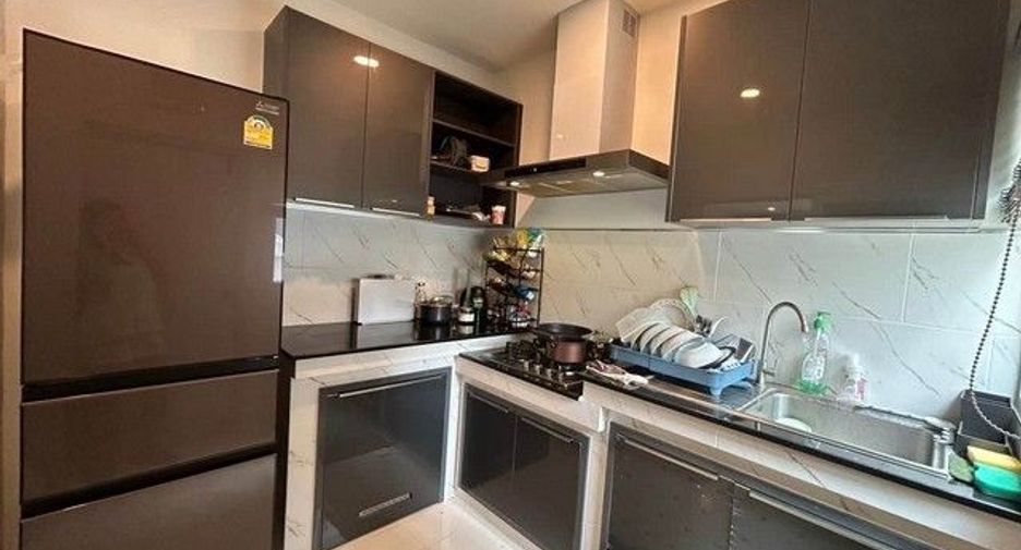 Haus zur Miete mit 4 Zimmer in Thung Khru, Bangkok