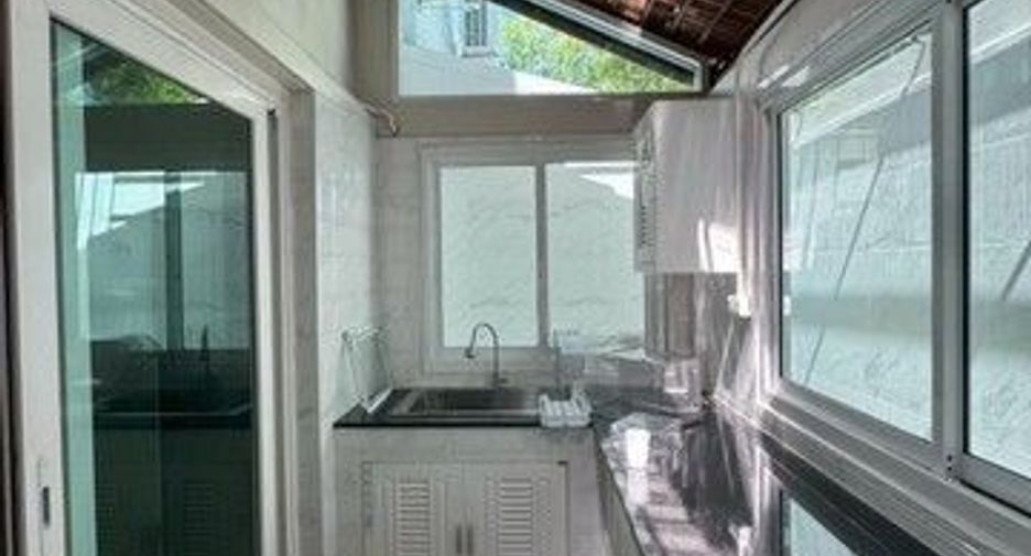For rent 3 bedrooms house in Sai Mai, Bangkok