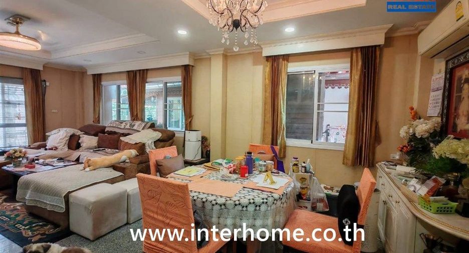 For sale 4 bedrooms house in Bang Khen, Bangkok
