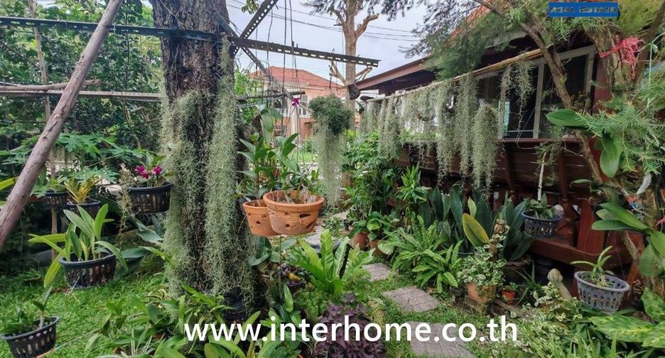 For sale 4 bedrooms house in Bang Khen, Bangkok