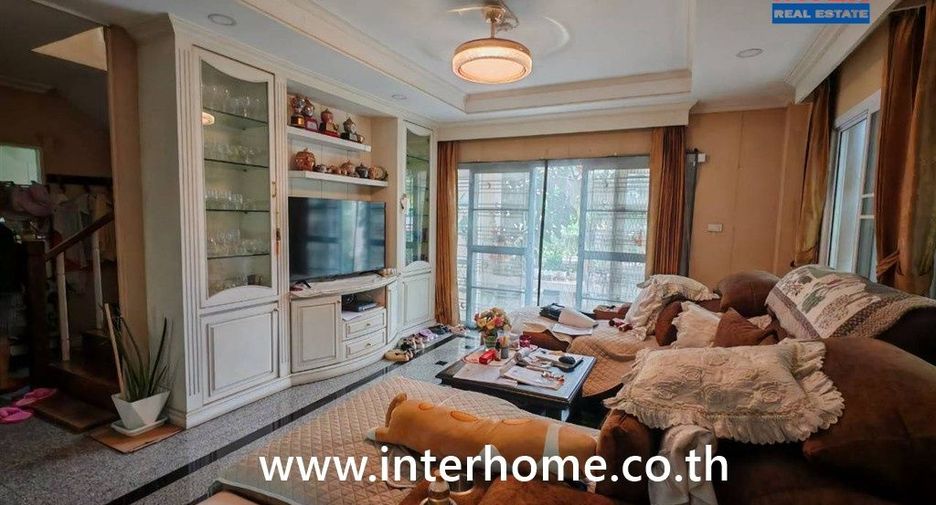 For sale 4 bedrooms house in Bang Khen, Bangkok