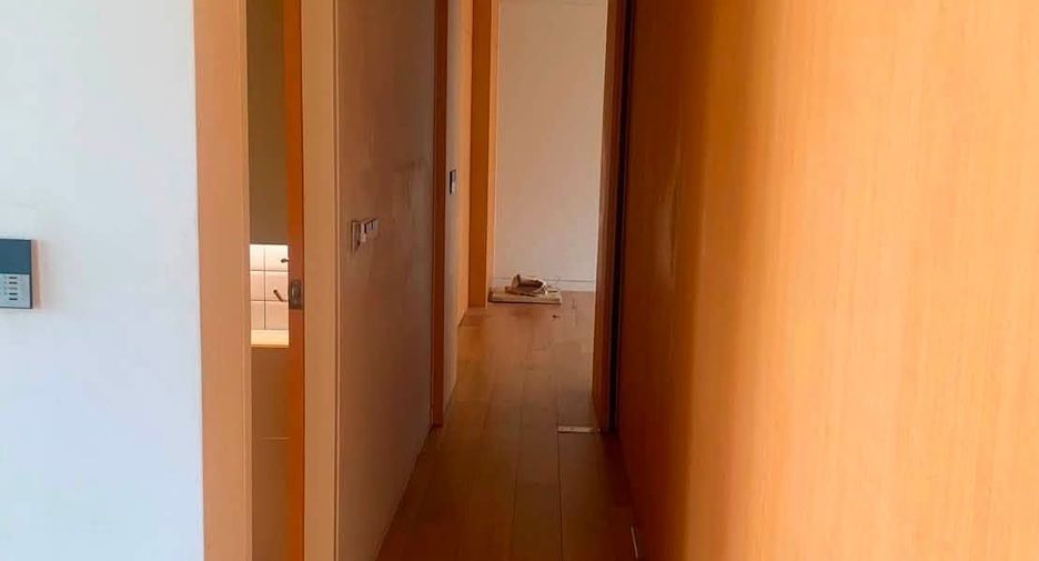 For rent 3 ベッドルーム condo in Khlong Toei, Bangkok