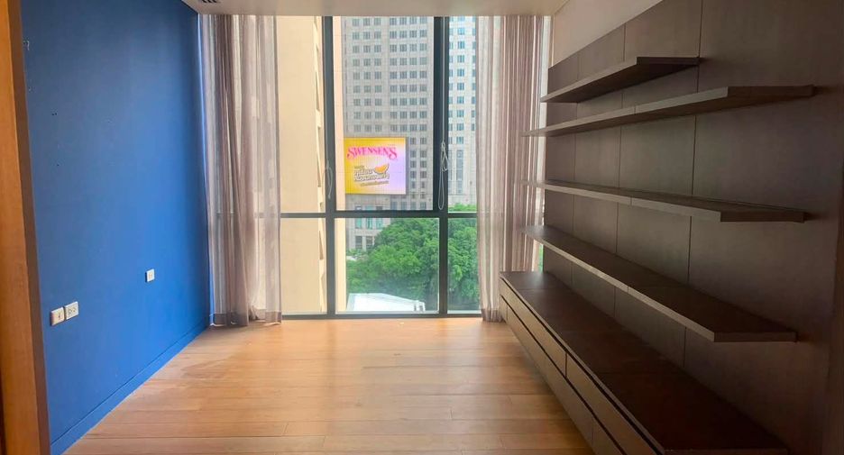 For rent 3 ベッドルーム condo in Khlong Toei, Bangkok