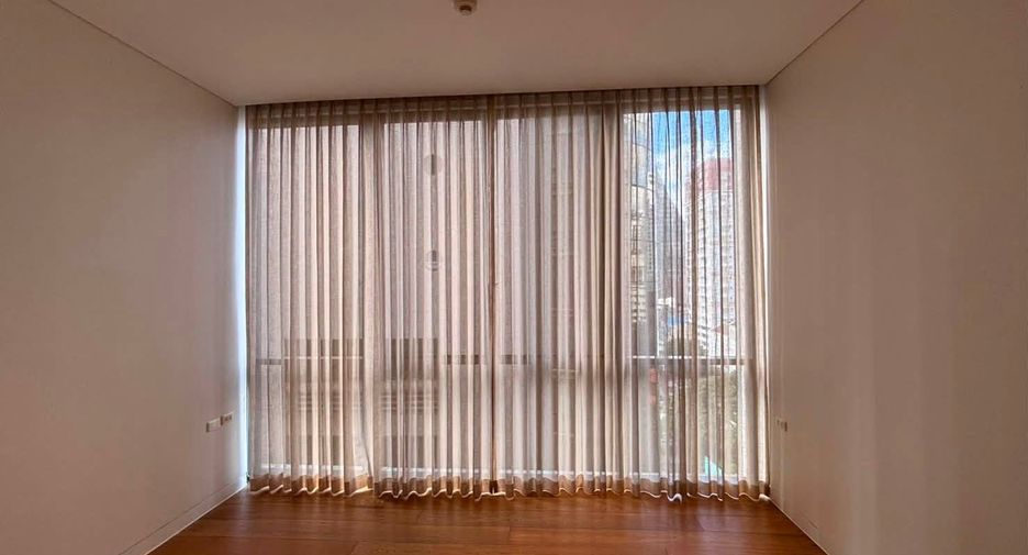 For rent 3 ベッドルーム condo in Khlong Toei, Bangkok