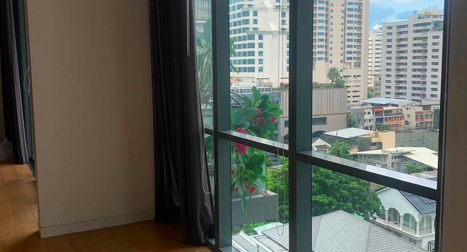 For rent 3 ベッドルーム condo in Khlong Toei, Bangkok