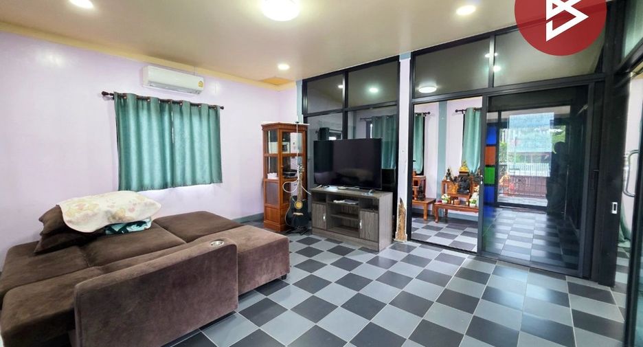 For sale 4 bedrooms house in Phra Pradaeng, Samut Prakan