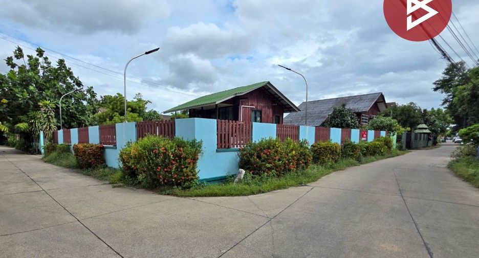 For sale 4 bedrooms house in Phra Pradaeng, Samut Prakan