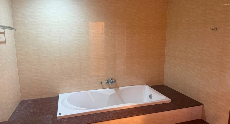For sale 1 bed condo in Jomtien, Pattaya
