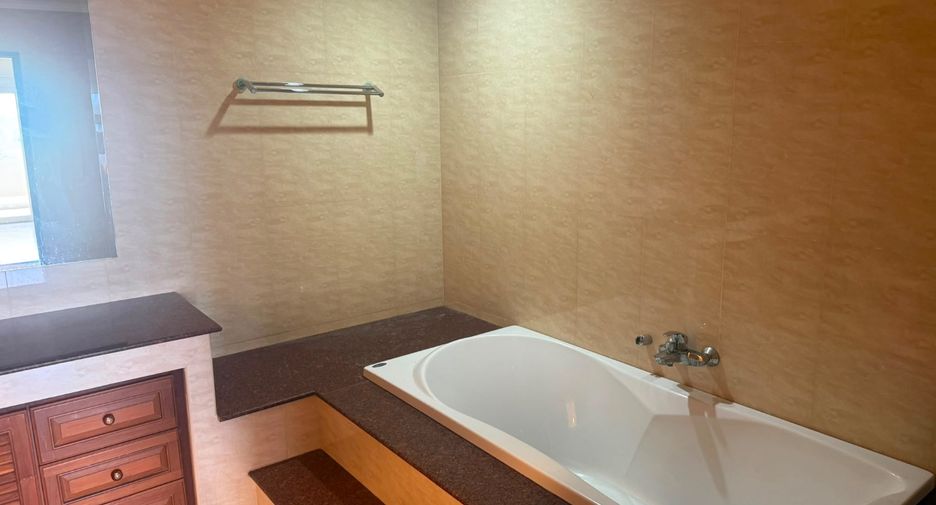 For sale 1 bed condo in Jomtien, Pattaya
