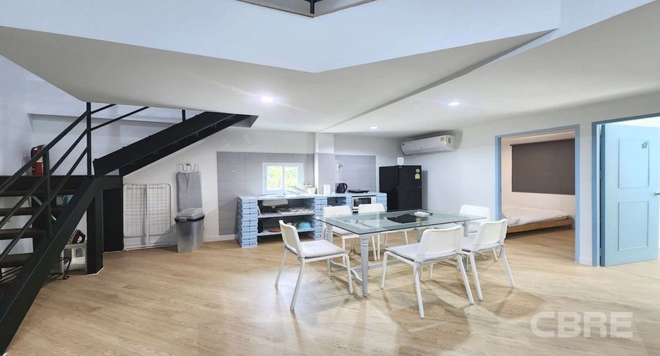 For sale 4 bedrooms house in Sathon, Bangkok
