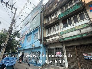 Local comercial en venta de 3 habitaciones en Bang Rak, Bangkok