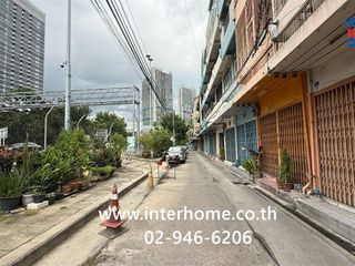 Local comercial en venta de 3 habitaciones en Bang Rak, Bangkok