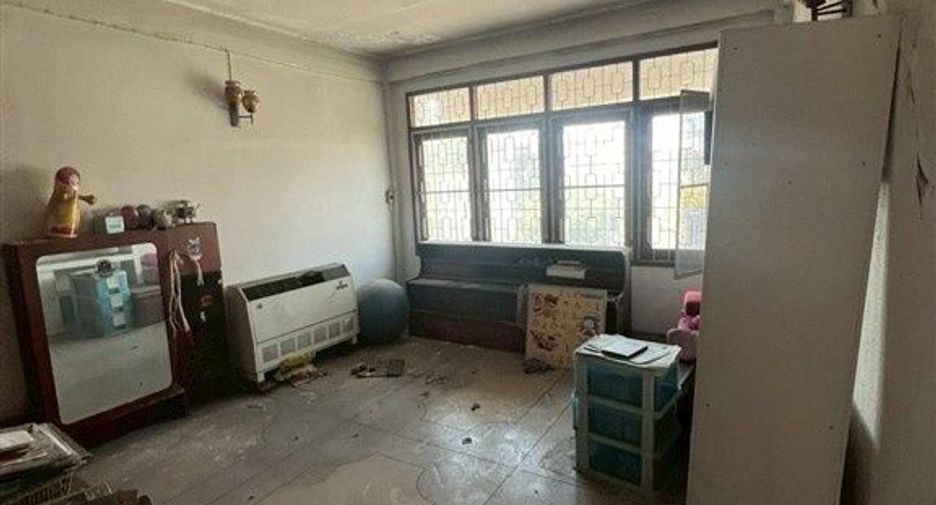 Local comercial en venta de 3 habitaciones en Bang Rak, Bangkok