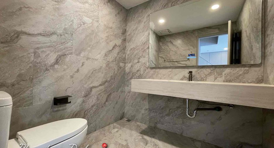 For rent and for sale 4 bedrooms condo in Khlong Toei, Bangkok