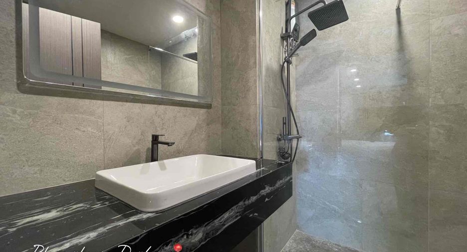 For rent and for sale 4 bedrooms condo in Khlong Toei, Bangkok