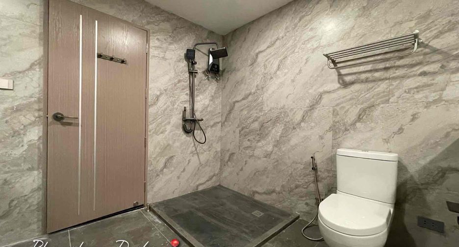 For rent and for sale 4 bedrooms condo in Khlong Toei, Bangkok