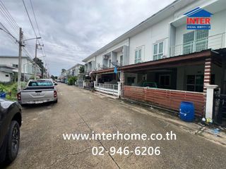 Casa adosada en venta de 3 habitaciones en Lat Lum Kaeo, Pathum Thani