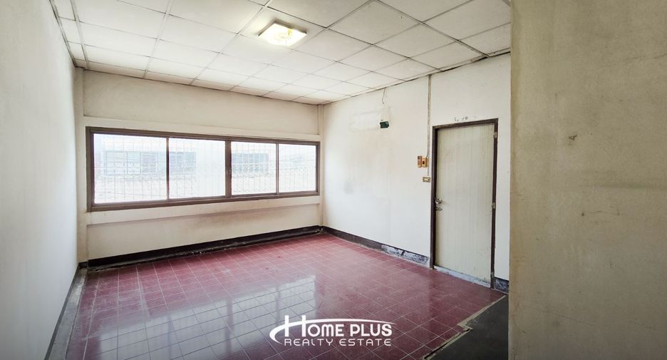 Casa adosada en venta de 5 habitaciones en Chom Thong, Bangkok