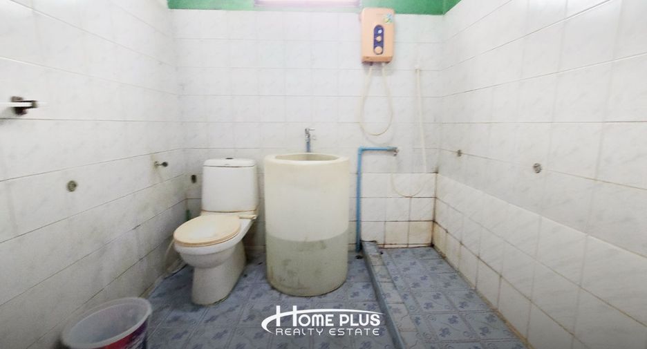 Casa adosada en venta de 5 habitaciones en Chom Thong, Bangkok
